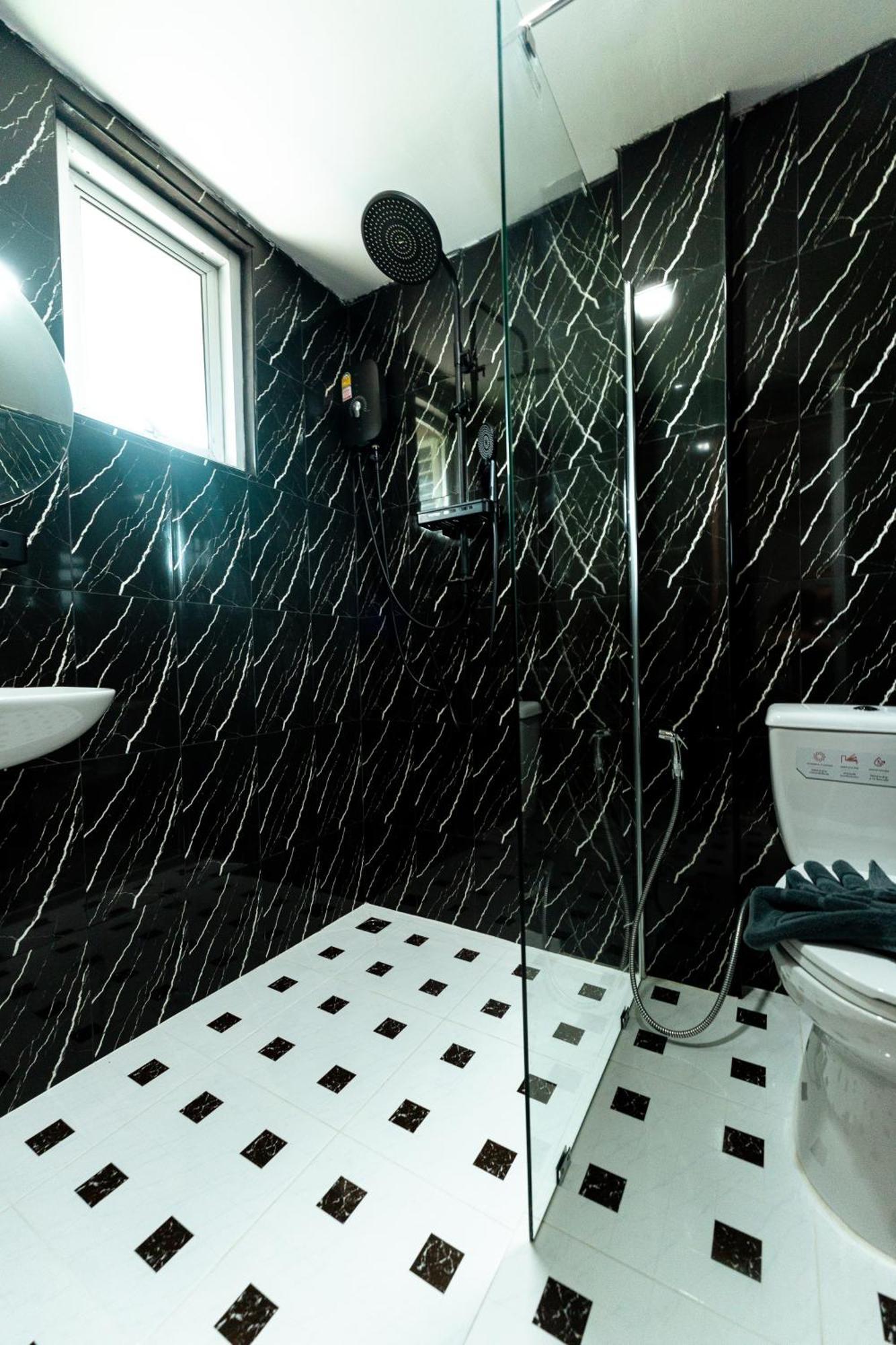 Apollo Hotel Chalong Ban Suan  外观 照片